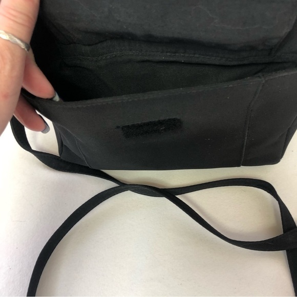 THE Stone Reaction Black Handbag Purse - Picture 5 of 12